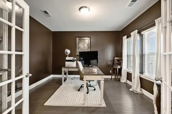4327 Stone Hall Blvd, Hermitage, TN 37076