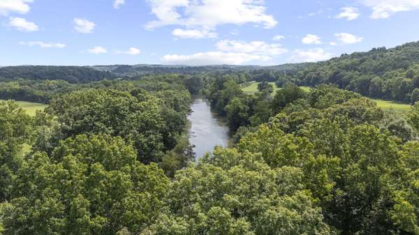 4280 Buffalo Road, Hohenwald, TN 38462