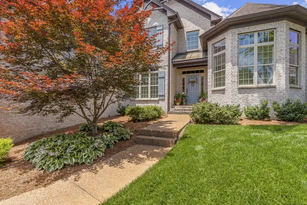 239 Spy Glass Way, Hendersonville, TN 37075