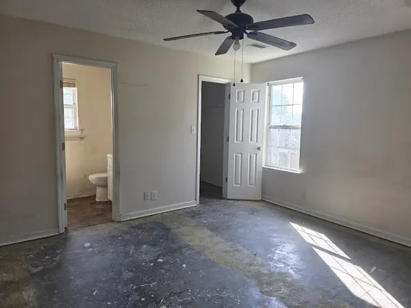 1125 Connemara Way, Clarksville, TN 37040