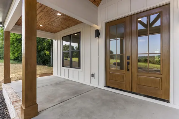 1020 The Gates Drive, Decatur, TN 37322