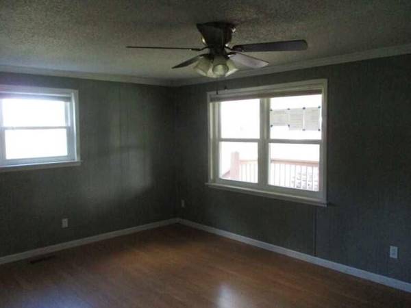 916 Monroe Circle, Madisonville, TN 37354
