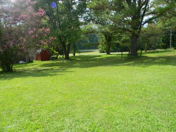102 McKinney St, Estill Springs, TN 37330