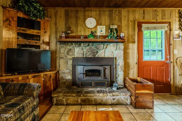 3476 Bear Mountain Lane, Sevierville, TN 37876