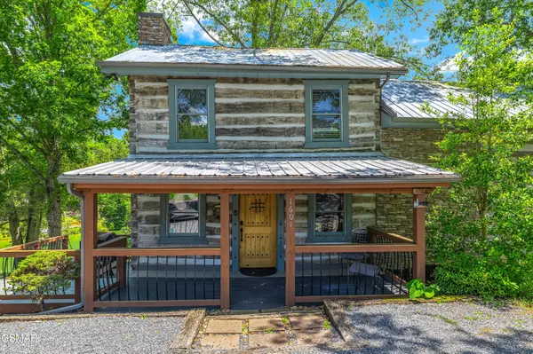 1601 Ponderosa Drive, Dandridge, TN 37725