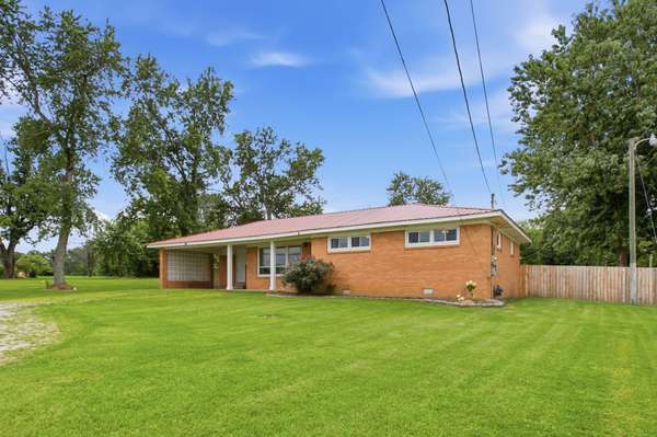 2371 Highway 43 #S, Leoma, TN 38468