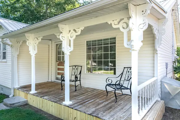 428 Valley View Dr, Pulaski, TN 38478