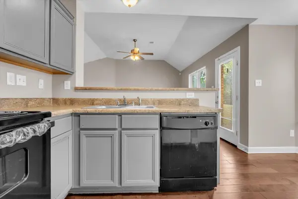 3960 SHAE PIERCE DR, Southaven, MS 38671