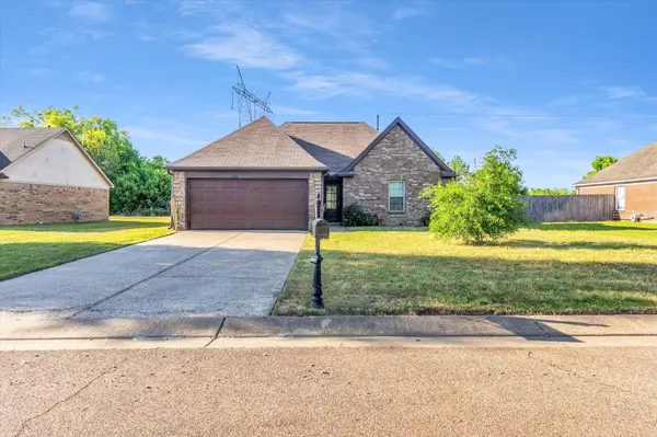 3960 SHAE PIERCE DR, Southaven, MS 38671