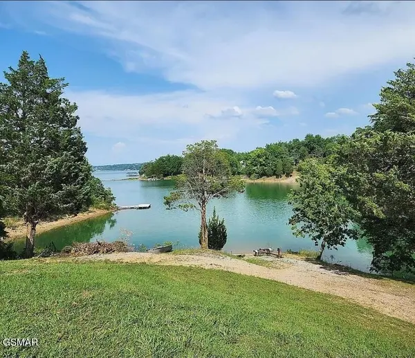 115 Granny Davis Way, Dandridge, TN 37725
