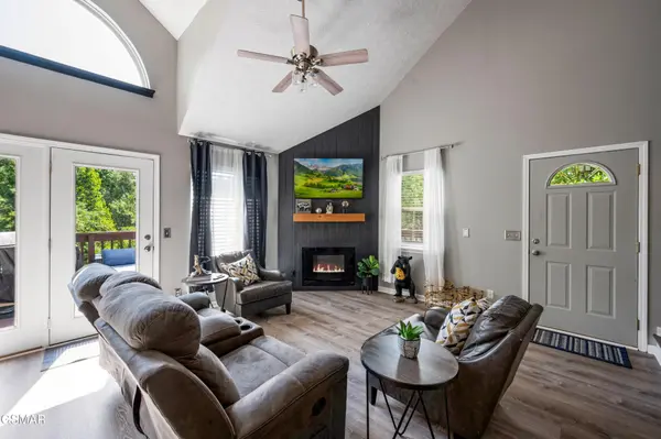 1727 Brent Hills Boulevard, Gatlinburg, TN 37738