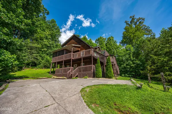 1727 Brent Hills Boulevard,  Gatlinburg,  TN 37738