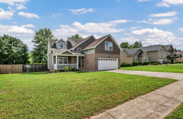1124 Ishee Dr, Clarksville, TN 37042