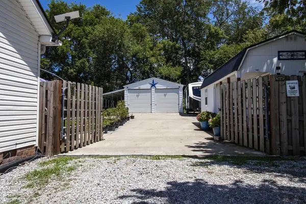 3928 Hearthstone Dr, Chapel Hill, TN 37034