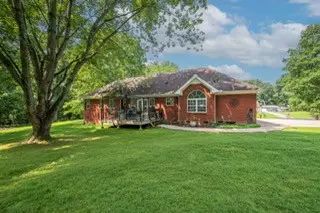 1033 Johnston Drive, White Bluff, TN 37187