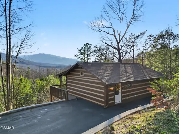 939 Vixen Run, Gatlinburg, TN 37738