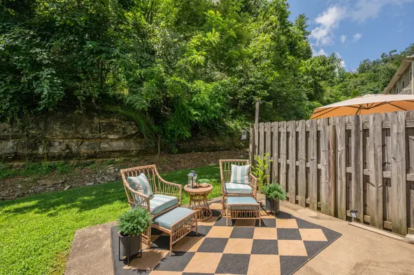1059 Woodbury Falls Dr, Nashville, TN 37221