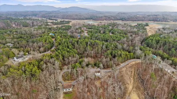 711 Windy Cove Way, Sevierville, TN 37876
