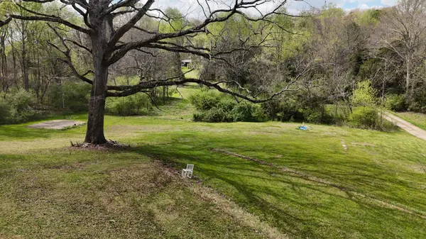 176 County Road 733, Calhoun, TN 37309