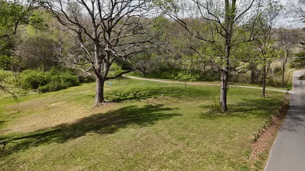 176 County Road 733, Calhoun, TN 37309