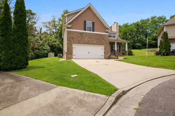 725 Sandbury Pt #N, Antioch, TN 37013