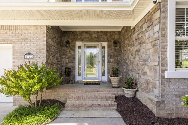 3706 Bentwood Cove Drive, Apison, TN 37302