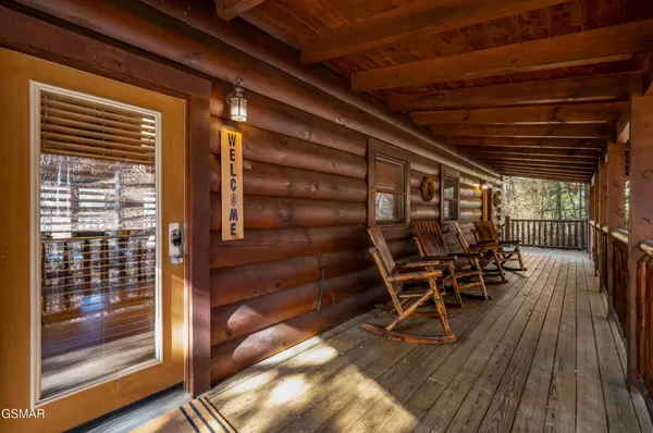 3118 Campfire Way, Pigeon Forge, TN 37863