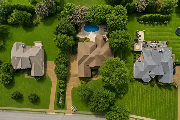 1136 Haverhill Dr, Brentwood, TN 37027