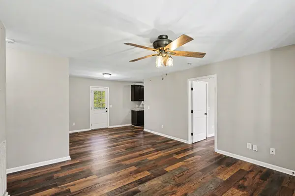 137 N Poole St, Ashland City, TN 37015