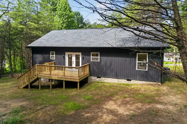 230 Hickory Ln, Sparta, TN 38583