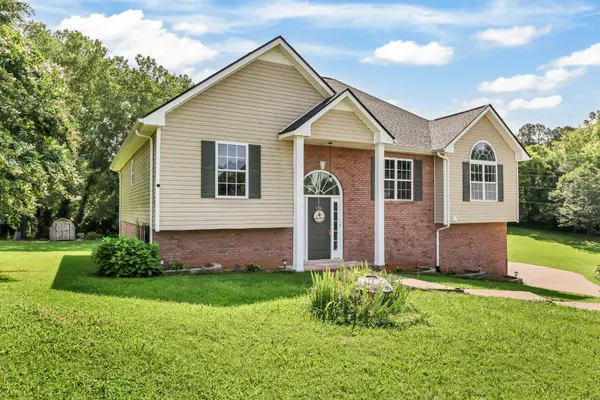126 West Dr, Clarksville, TN 37040