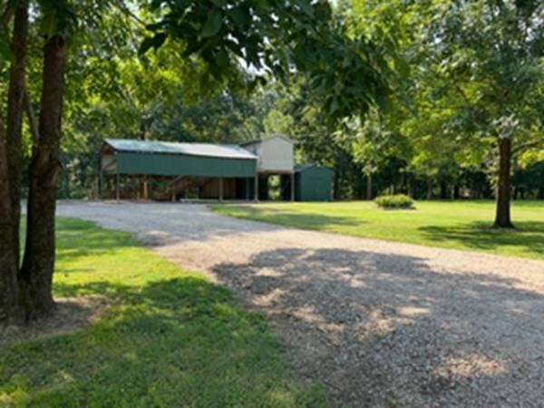 120 TOWBOAT LN, Adamsville, TN 38310