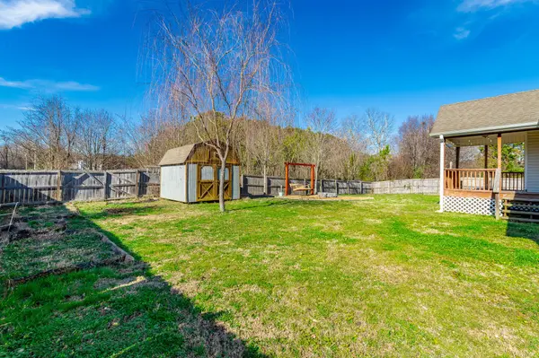 212 Round Tree Drive, Rossville, GA 30741