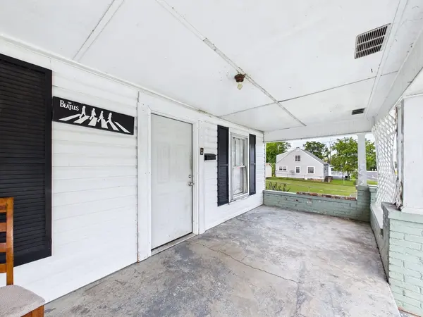 812 Eastanallee Ave, Athens, TN 37303