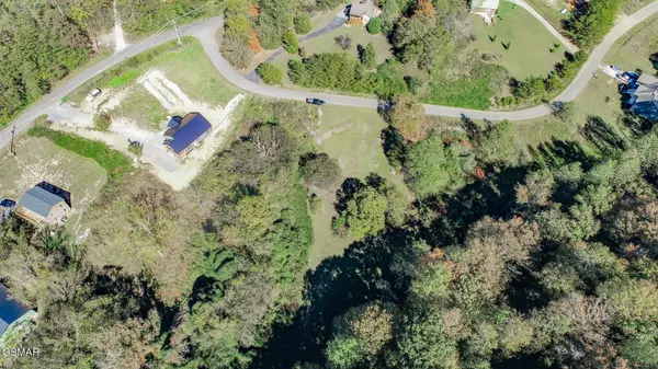 2409 Perilla Dr, Cosby, TN 37722