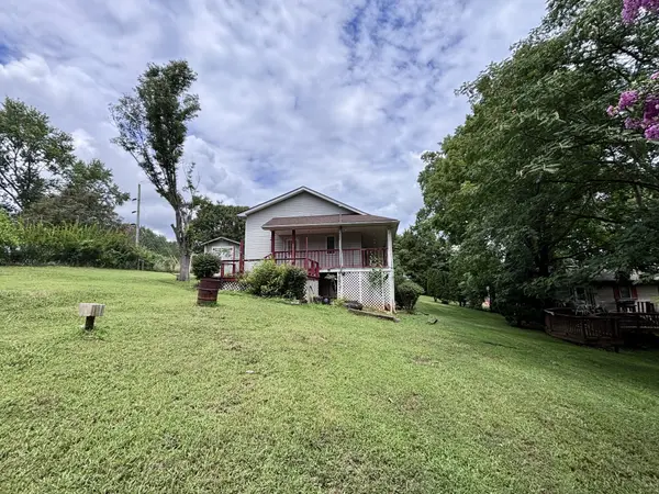 107 Fort St, Estill Springs, TN 37330