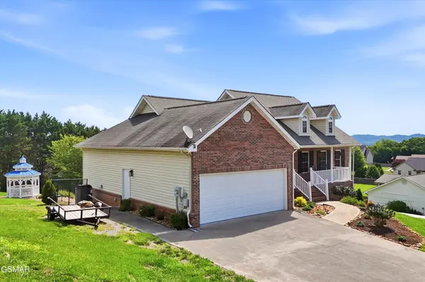 2605 Covington Circle, Sevierville, TN 37876