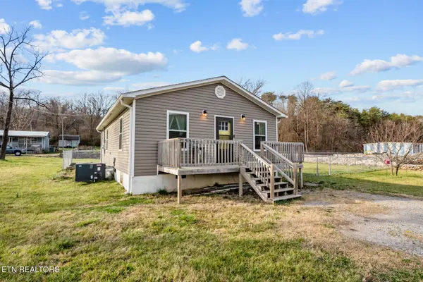 233 Hebbertsburg Rd, Crab Orchard, TN 37723