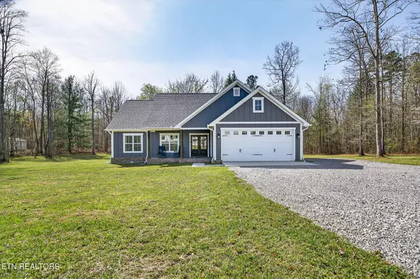 1085 Hargis Rd, Grimsley, TN 38565