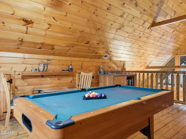 3453 Old Birds Creek Road, Sevierville, TN 37876