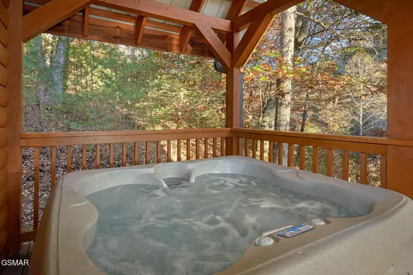 3453 Old Birds Creek Road, Sevierville, TN 37876