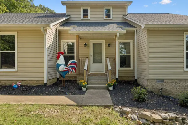 629 Blue Ridge Dr, Columbia, TN 38401