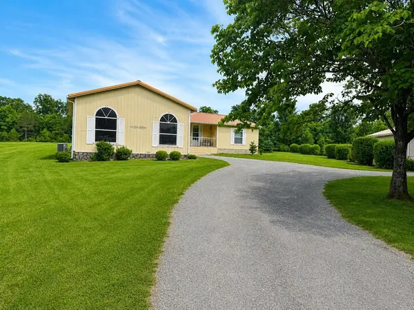 552 Airport Avenue, Dunlap, TN 37327
