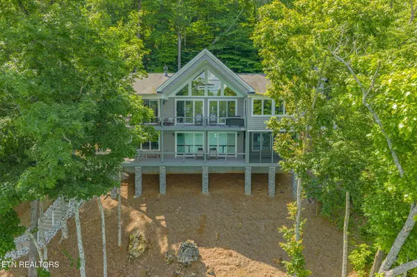 1779 Cove Pointe Rd, La Follette, TN 37766