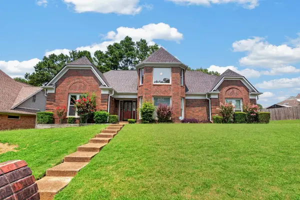 2668 MORNING WOODS DR, Cordova, TN 38016