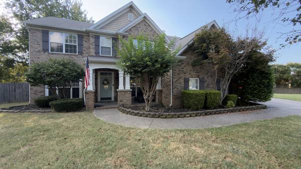 3304 Misty Winds Ln, Old Hickory, TN 37138