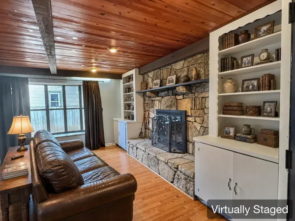 915 E 15th, Winfield, KS 67156
