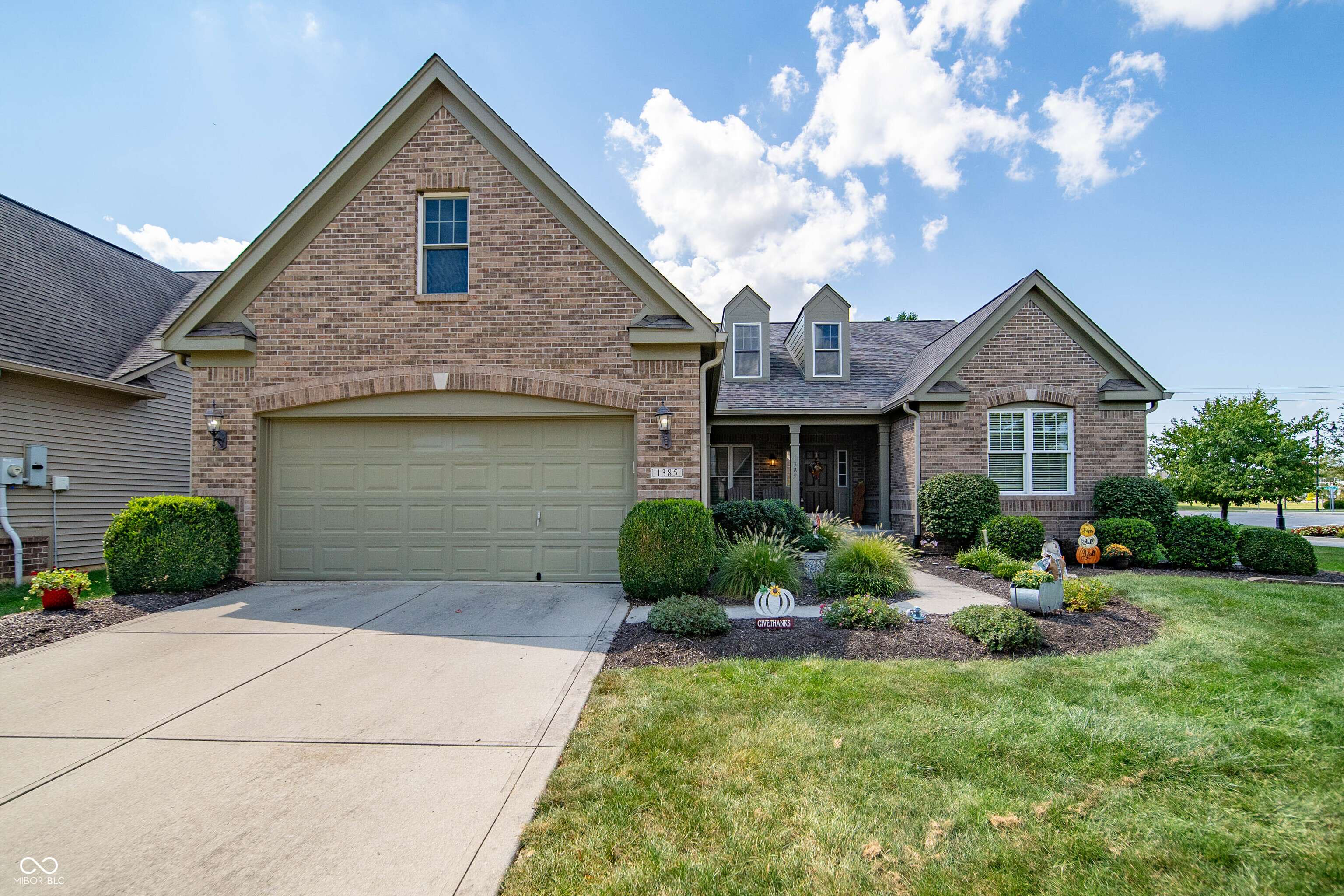 1385 Trescott DR, Westfield, IN 46074