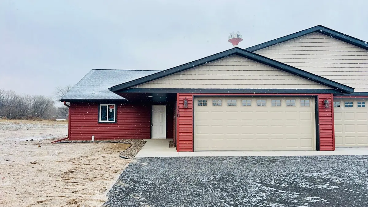 110 Bal Veld DR, Pease, MN 56363
