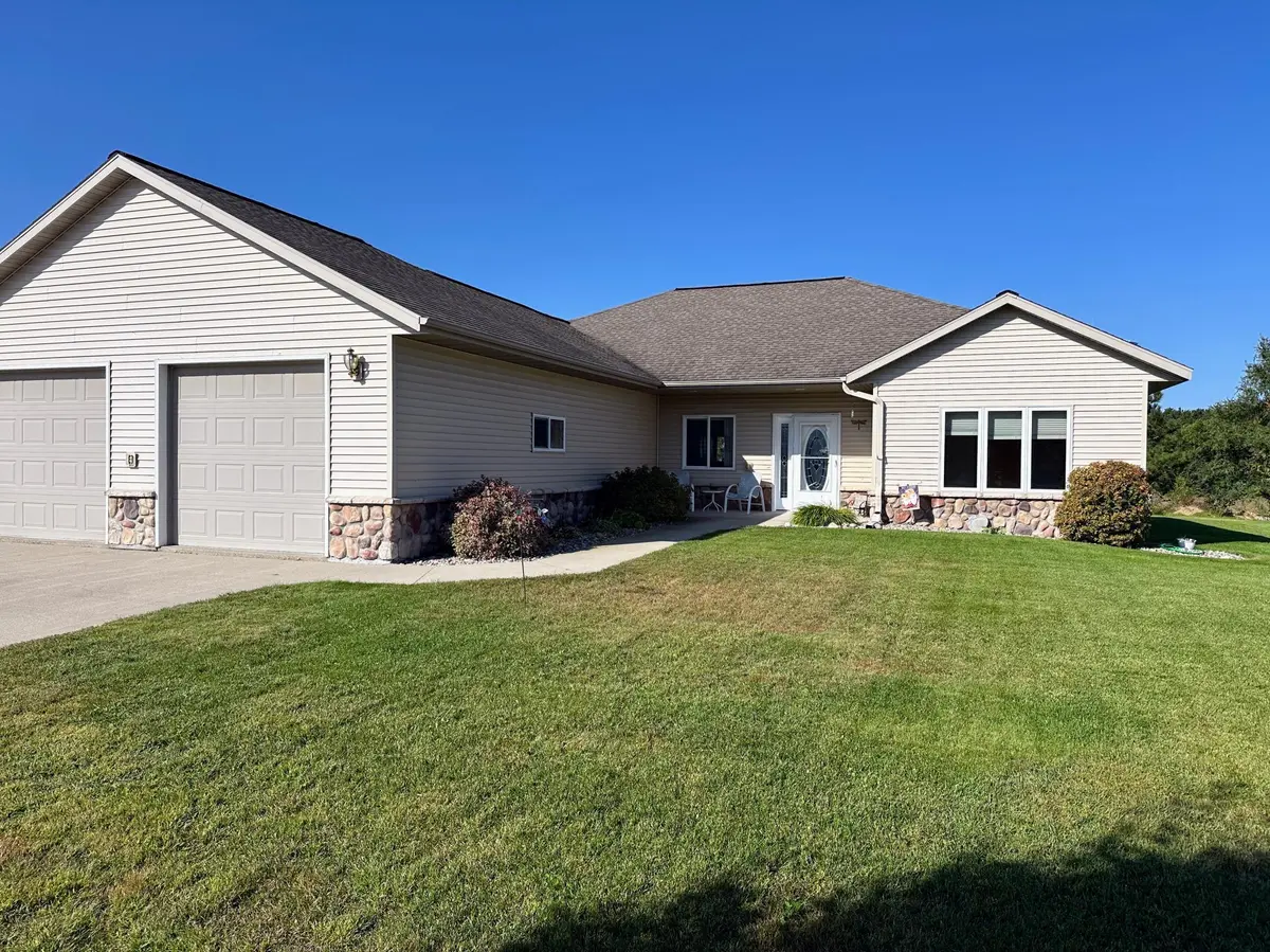 1015 7th AVE NE, Perham, MN 56573